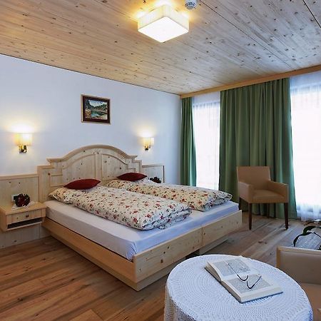 Hotel Monte Paraccia San Vigilio Di Marebbe Eksteriør billede