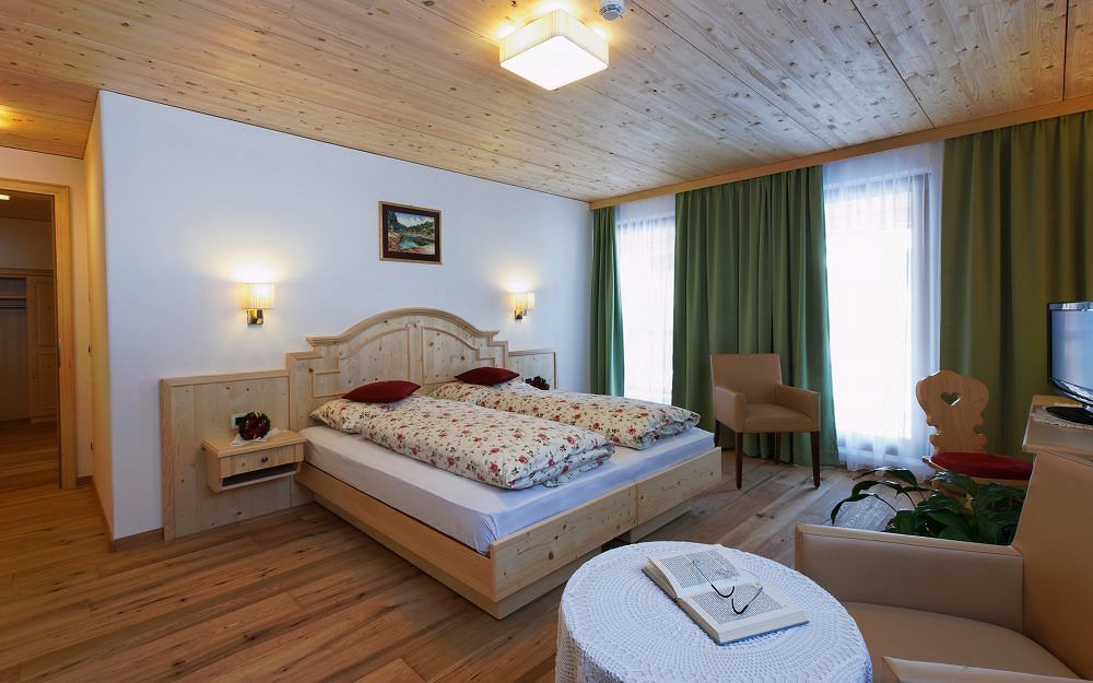 Hotel Monte Paraccia San Vigilio Di Marebbe Eksteriør billede