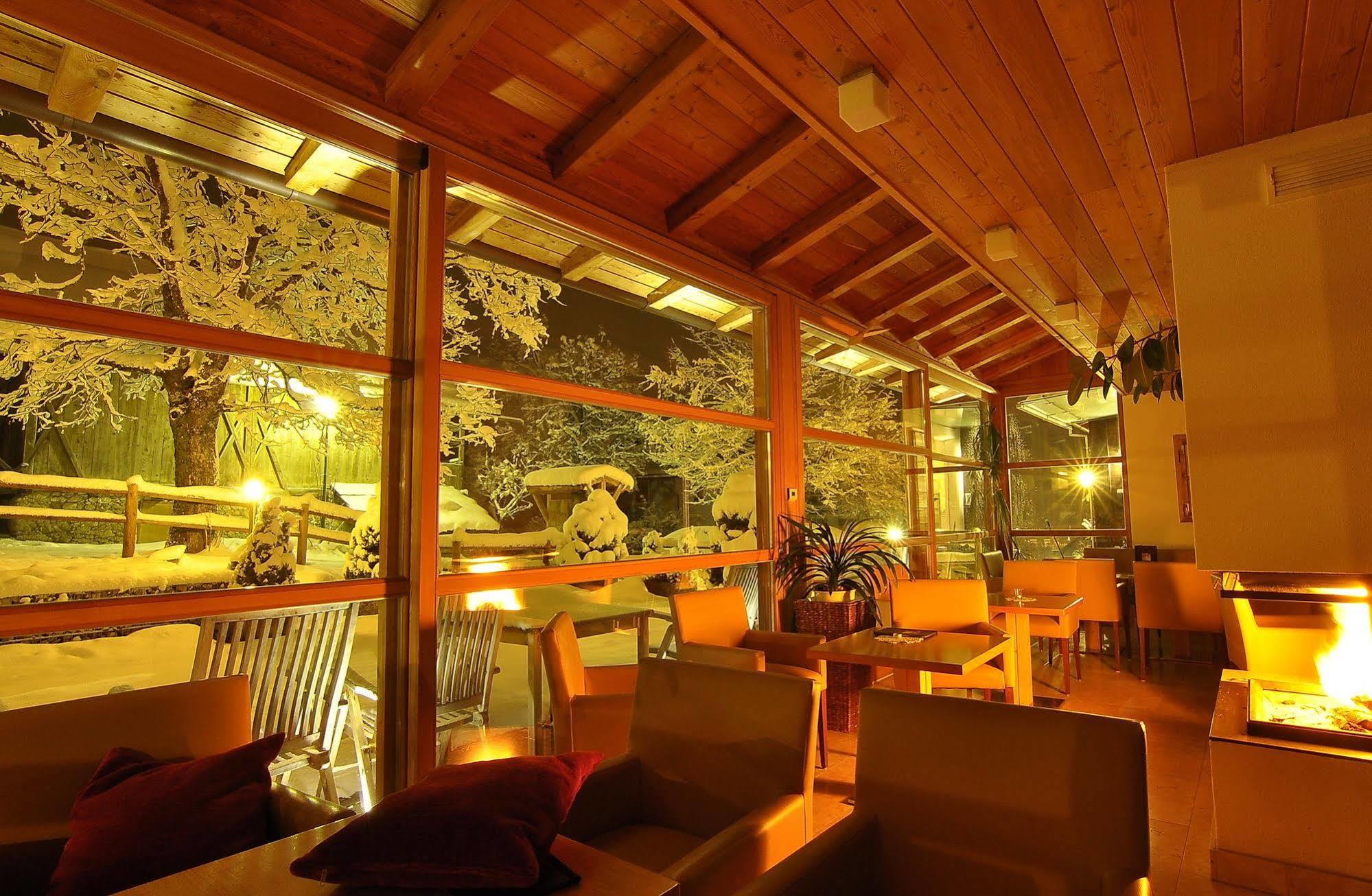 Hotel Monte Paraccia San Vigilio Di Marebbe Eksteriør billede